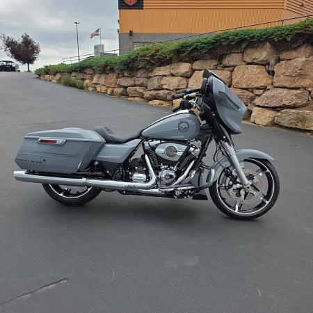 Harley-Davidson® Street Glide® 2026 thumb 3