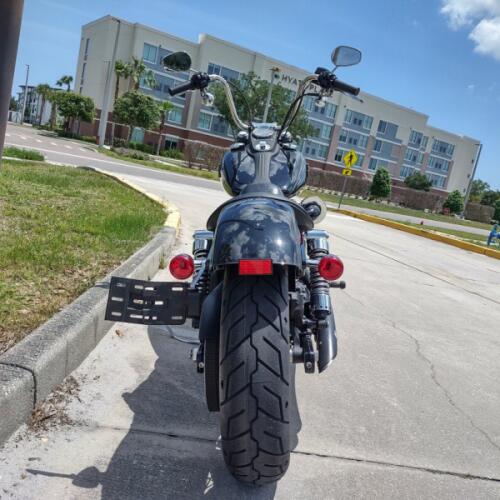 Harley-Davidson® Street Bob® 2017 thumb 0