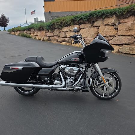 Harley-Davidson® Road Glide® 2026 thumb 3