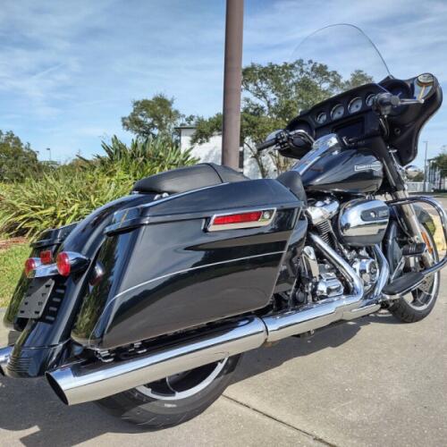 Harley-Davidson® Street Glide® 2021 thumb 1