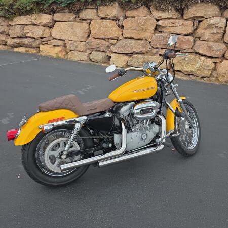 Harley-Davidson® Sportster® 883 Custom 2005 thumb 2