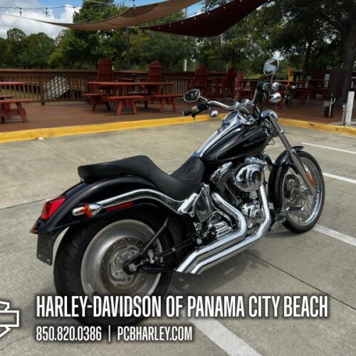 2004 Harley-Davidson® Softail Deuce thumb 3