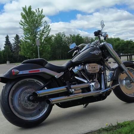 2018 Harley-Davidson® Fat Boy® 114 Industrial Gray thumb 3