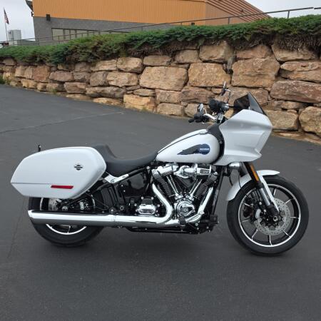 Harley-Davidson® Low Rider® ST 2026 thumb 2