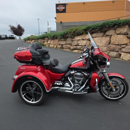 Harley-Davidson® Tri Glide® Ultra 2021 thumb 3