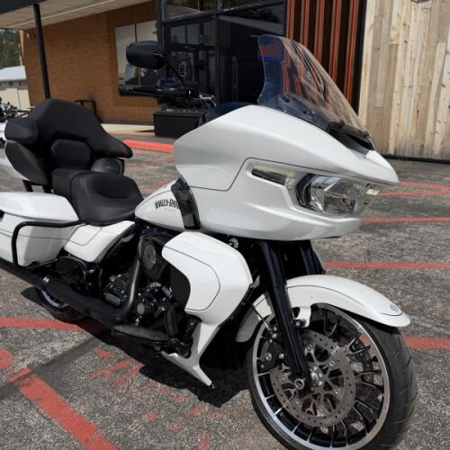 Harley-Davidson® Road Glide Limited 2026 thumb 3
