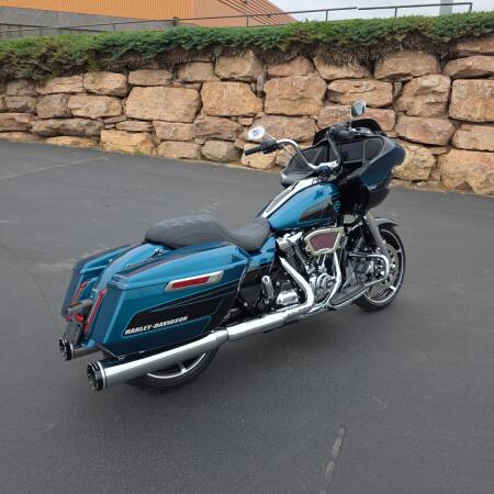 Harley-Davidson® Road Glide™ 2026 thumb 2