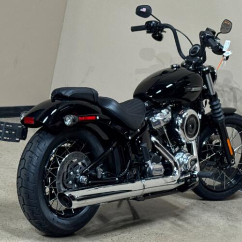 Harley-Davidson® Street Bob® 2026 thumb 0