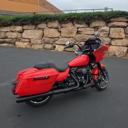 Harley-Davidson® Road Glide™ 2026 thumb 2