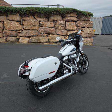 Harley-Davidson® Low Rider® ST 2026 thumb 1