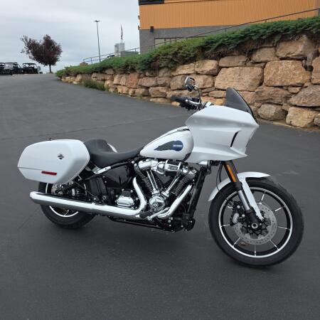 Harley-Davidson® Low Rider® ST 2026 thumb 3