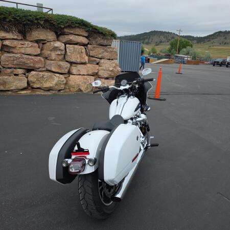 Harley-Davidson® Low Rider® ST 2026 thumb 0