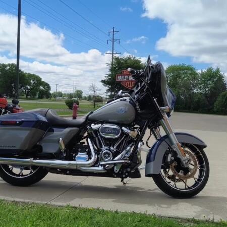 2023 Harley-Davidson® Street Glide® Special Billiard Blue/Billiard Gray - Black Finish thumb 0