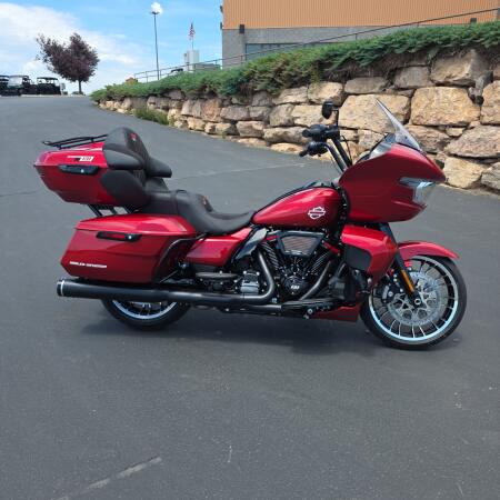 Harley-Davidson® Road Glide Limited 2026 thumb 3