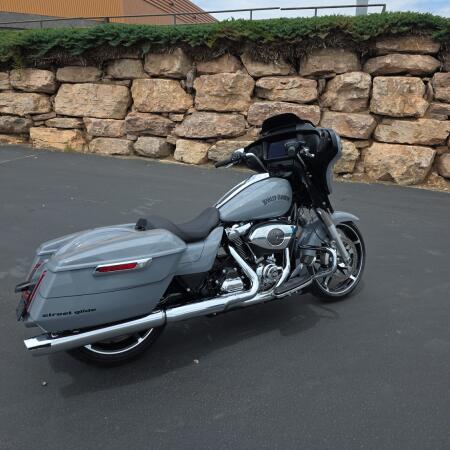 Harley-Davidson® Street Glide® 2026 thumb 2