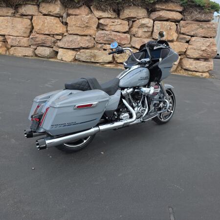 Harley-Davidson® Road Glide™ 2026 thumb 2