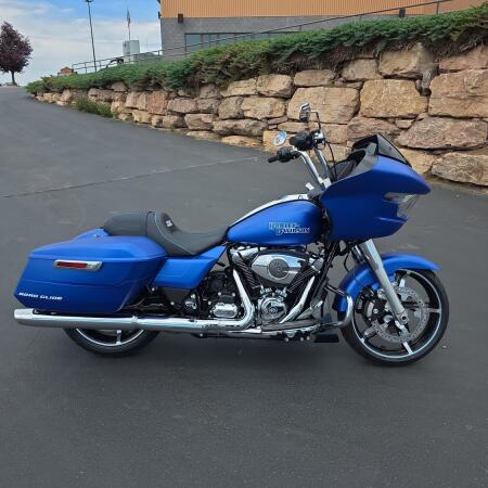 Harley-Davidson® Road Glide™ 2026 thumb 3