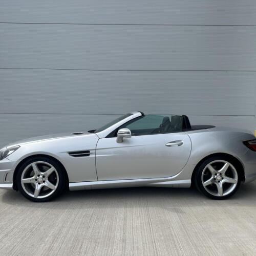 2011 Mercedes-Benz SLK 200 AMG Sport Auto, 63,000 Miles, Hard Top Convertible  thumb 2