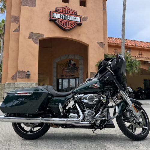 Street Glide® thumb 3