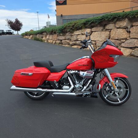 Harley-Davidson® Road Glide™ 2026 thumb 3