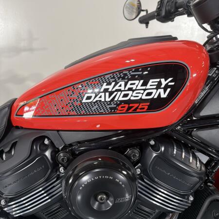Harley-Davidson® Nightster™ 2026 thumb 1