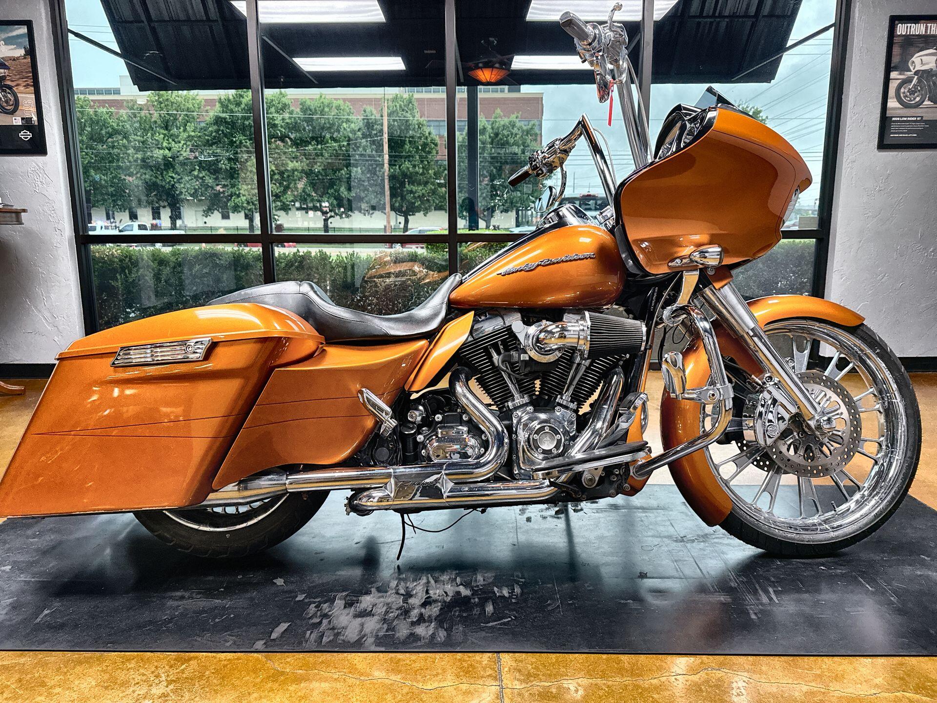 2015 Harley-Davidson® Road Glide® Special Amber Whiskey