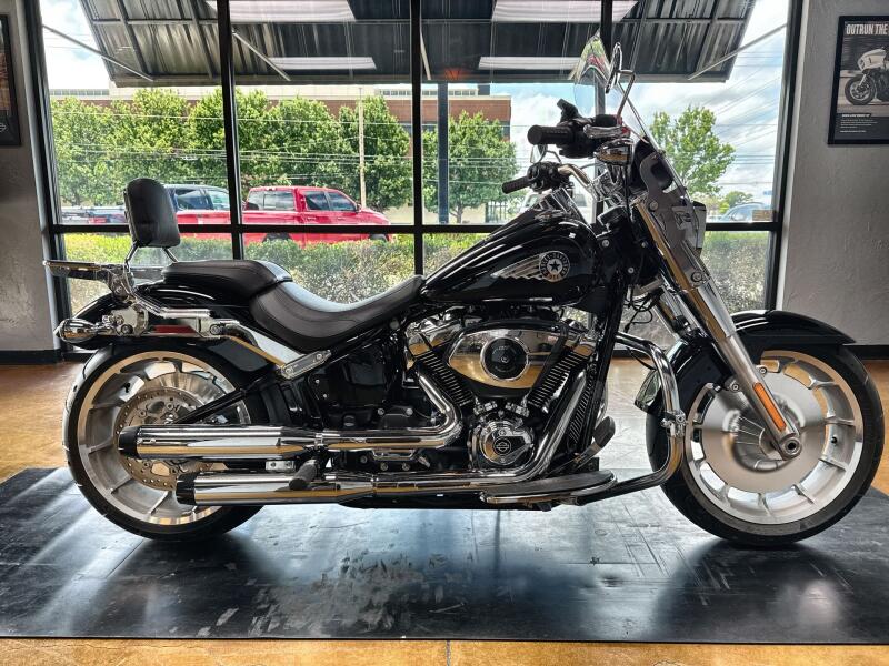 2025 Harley-Davidson® Fat Boy® Vivid Black