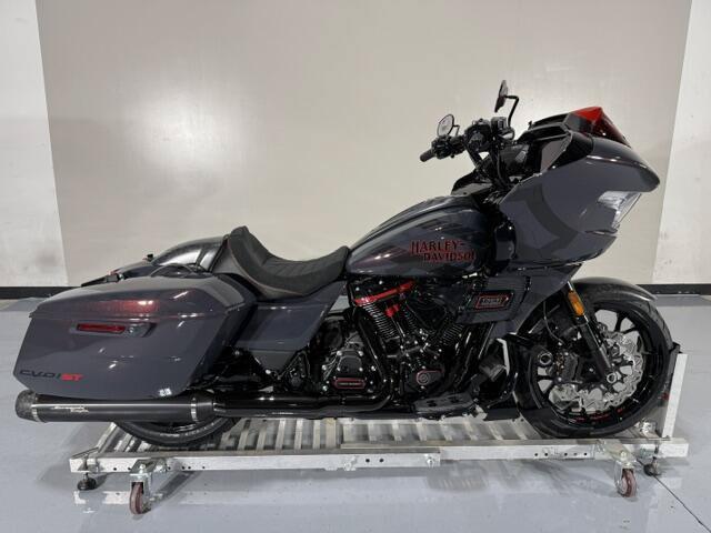 Harley-Davidson® CVO Road Glide ST 2026