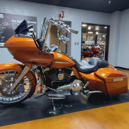 2015 Harley-Davidson® Road Glide® Special Amber Whiskey thumb 2