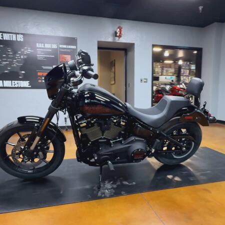 2025 Harley-Davidson® Low Rider® S Vivid Black - Black Finish thumb 2