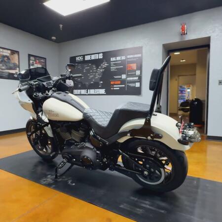 2023 Harley-Davidson® Low Rider® ST White Sand Pearl thumb 1