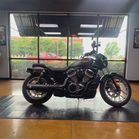 2024 Harley-Davidson® Nightster® Special Black Denim thumb 0