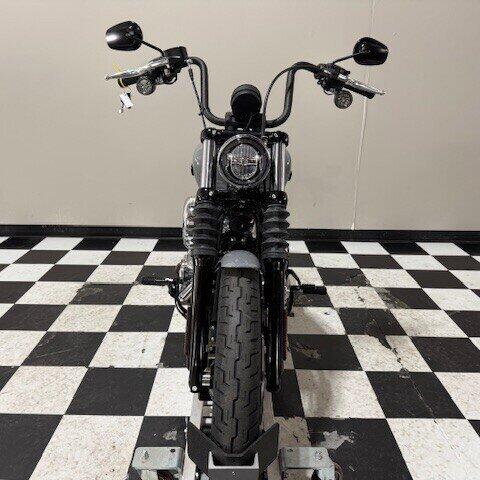 Harley-Davidson® Street Bob® 2026 thumb 2