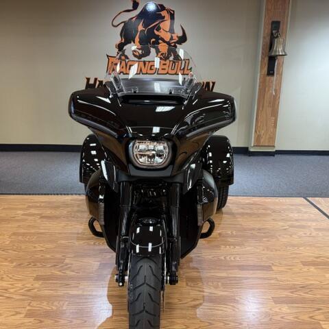 Harley-Davidson® Street Glide 3 Limited 2026 thumb 2
