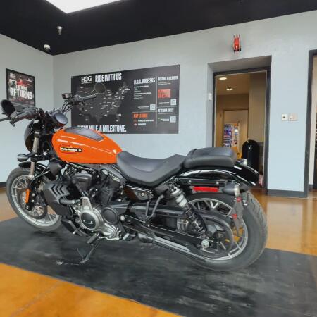 2024 Harley-Davidson® Nightster® Special Baja Orange thumb 1