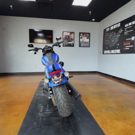 2026 Harley-Davidson® Low Rider® S Aurora Blue Denim - Black thumb 2