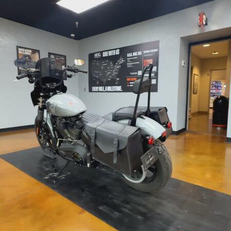 2024 Harley-Davidson® Street Bob® 114 Billiard Gray thumb 3
