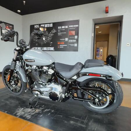 2026 Harley-Davidson® Street Bob® Dark Billiard Gray thumb 3