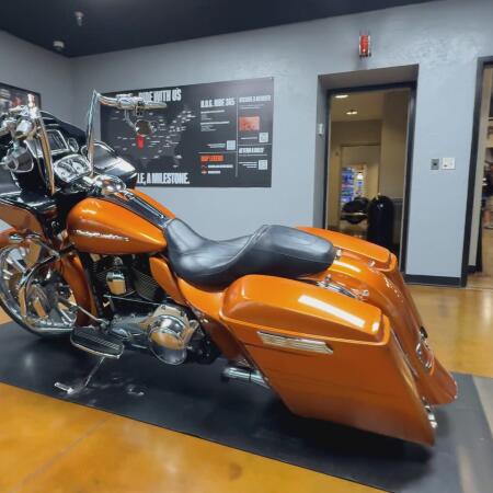 2015 Harley-Davidson® Road Glide® Special Amber Whiskey thumb 1
