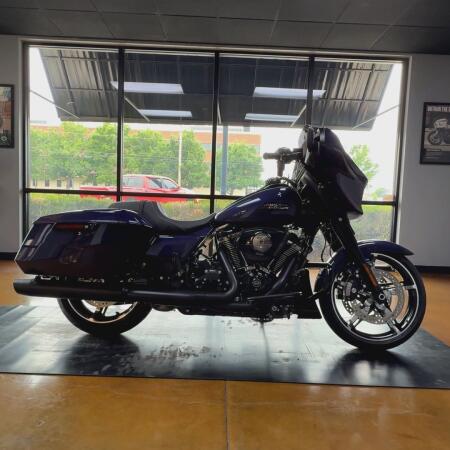2026 Harley-Davidson® Street Glide® Purple Abyss - Black thumb 0