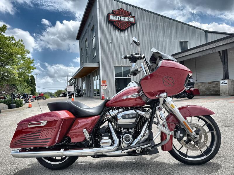 2021 Harley-Davidson® Road Glide® Billiard Red