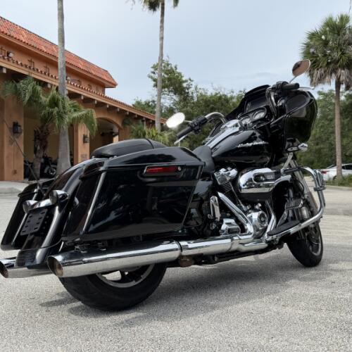 Harley-Davidson® Road Glide® Special 2017 thumb 2