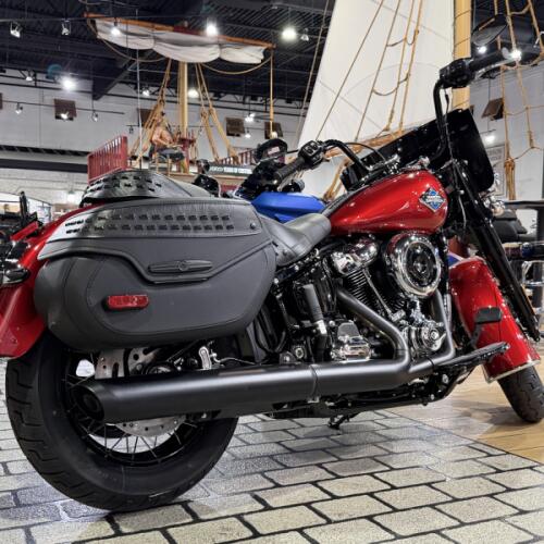 Harley-Davidson® Heritage Classic® 2026 thumb 2