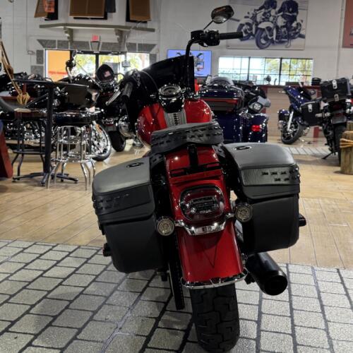 Harley-Davidson® Heritage Classic® 2026 thumb 0