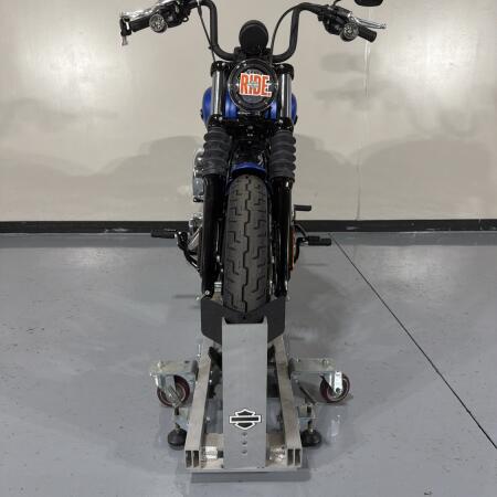 Harley-Davidson® Street Bob® 2026 thumb 2
