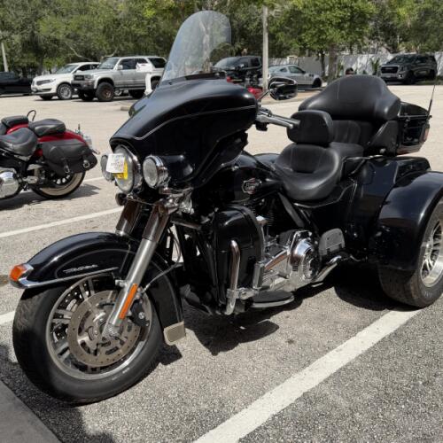 Harley-Davidson® Tri Glide™ Ultra Classic® 2013 thumb 1