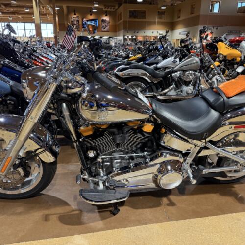 Harley-Davidson® Fat Boy® Gray Ghost 2025 thumb 2