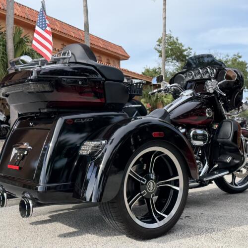 Harley-Davidson® Tri Glide® Ultra 2022 thumb 2