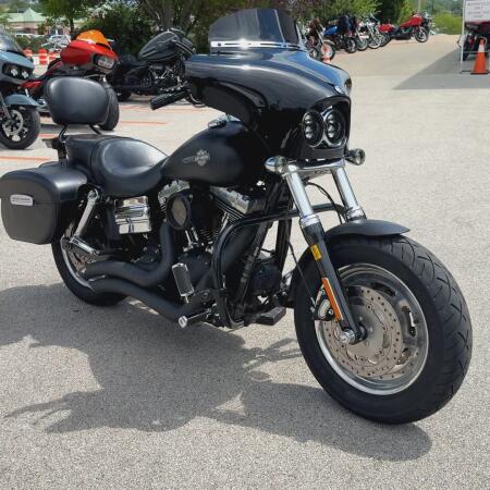 2011 Harley-Davidson® Fat Bob® Black Denim thumb 3