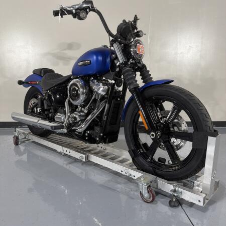 Harley-Davidson® Street Bob® 2026 thumb 3